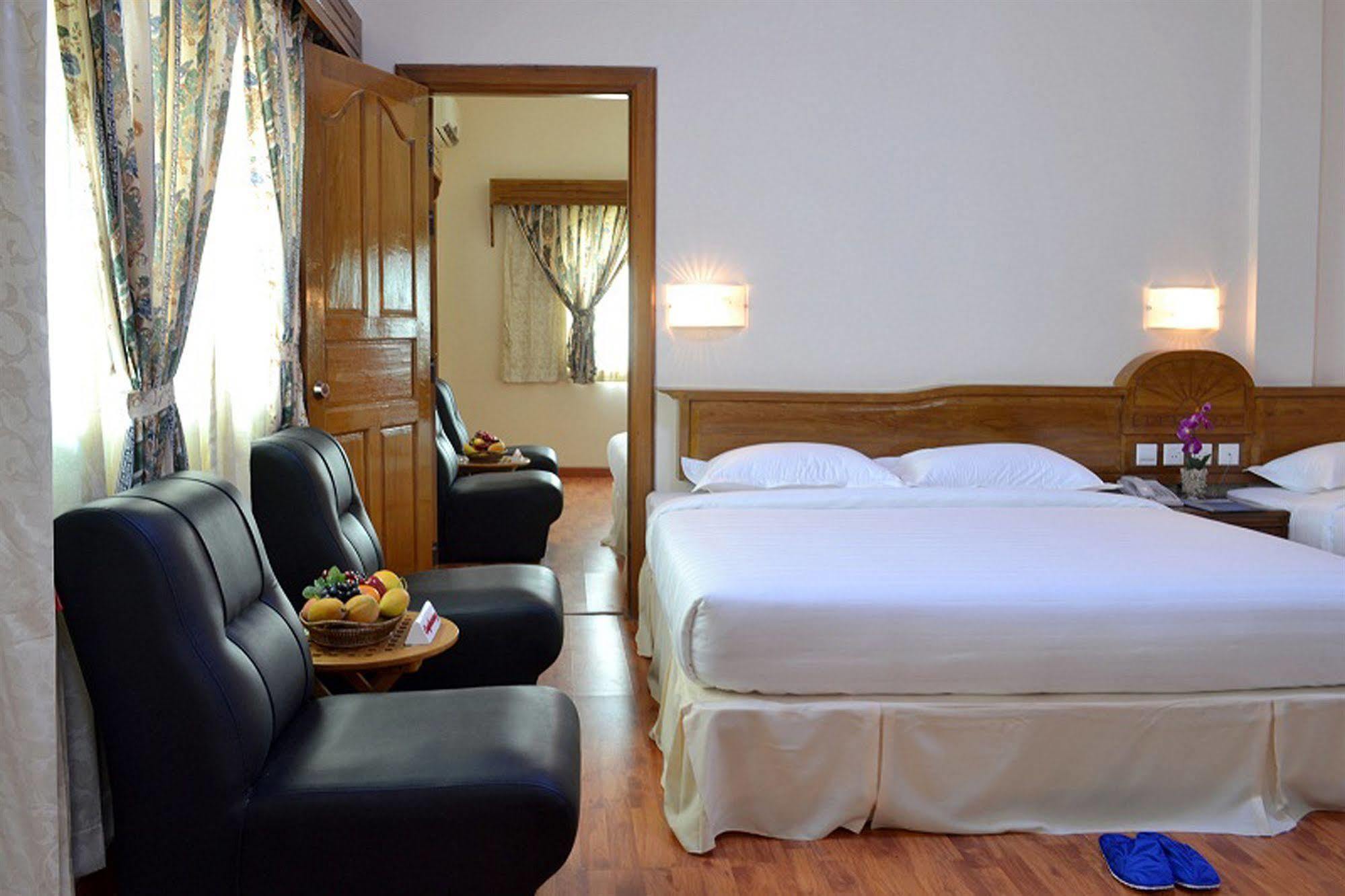 Excel River View Yangon Dış mekan fotoğraf